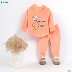 بيجامة it's cool to be kind قطيفة بناتي من كيديا 
