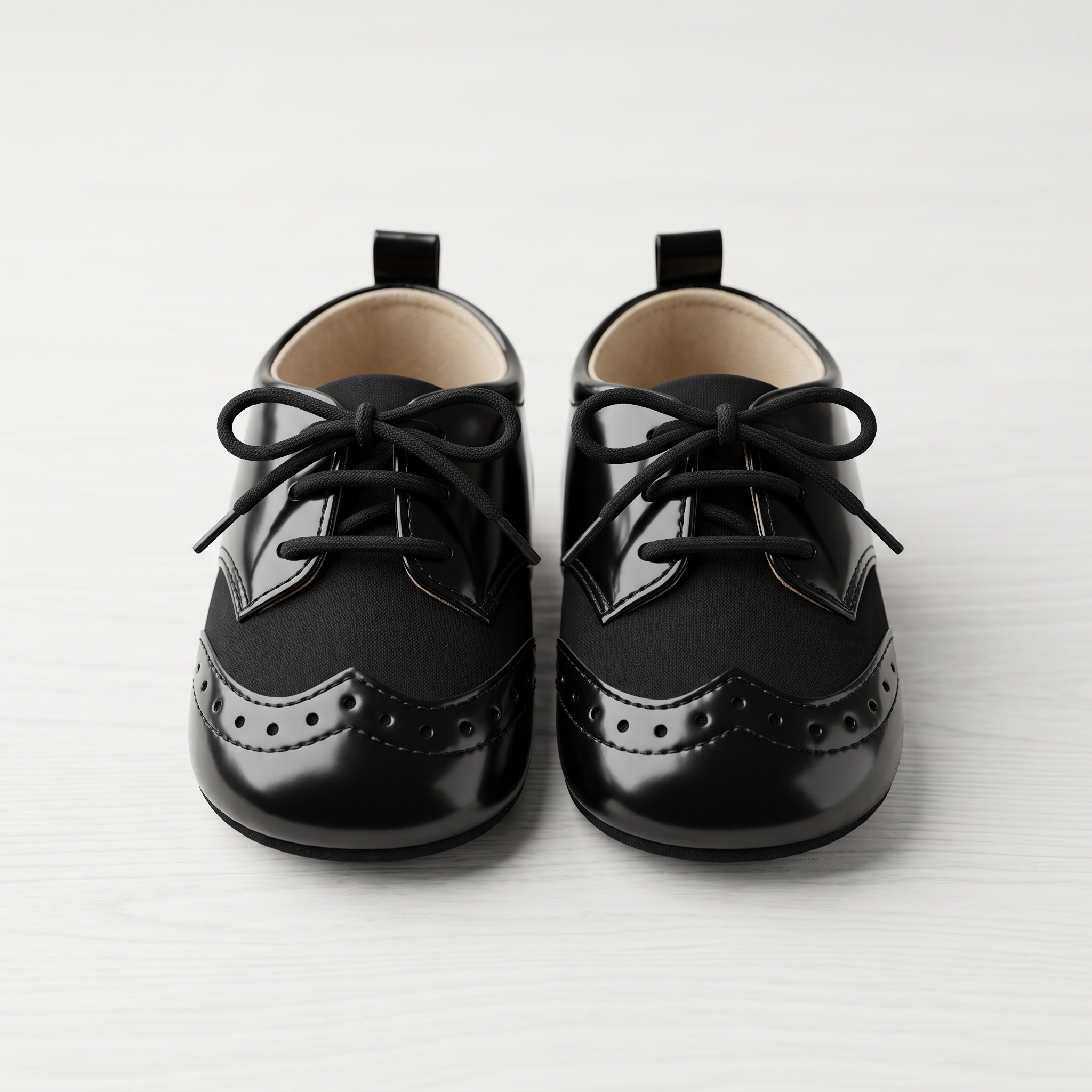 Black_patent_leather_baby_shoes_2K_20260920125850