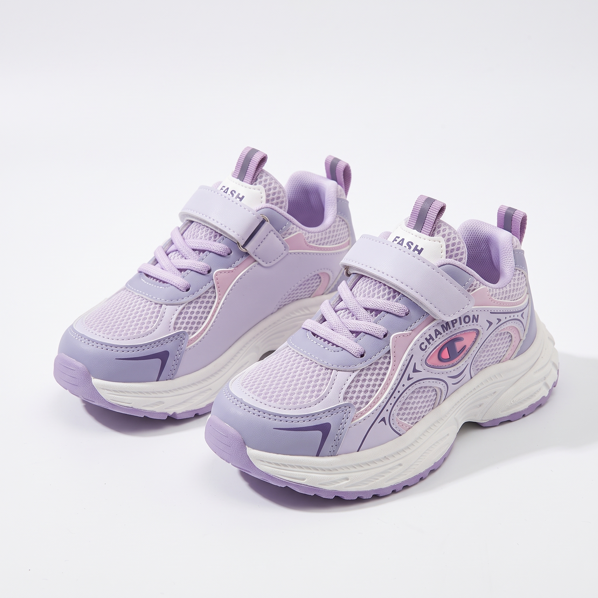 Children_sneaker_product_photogr…_2K_20261014125216